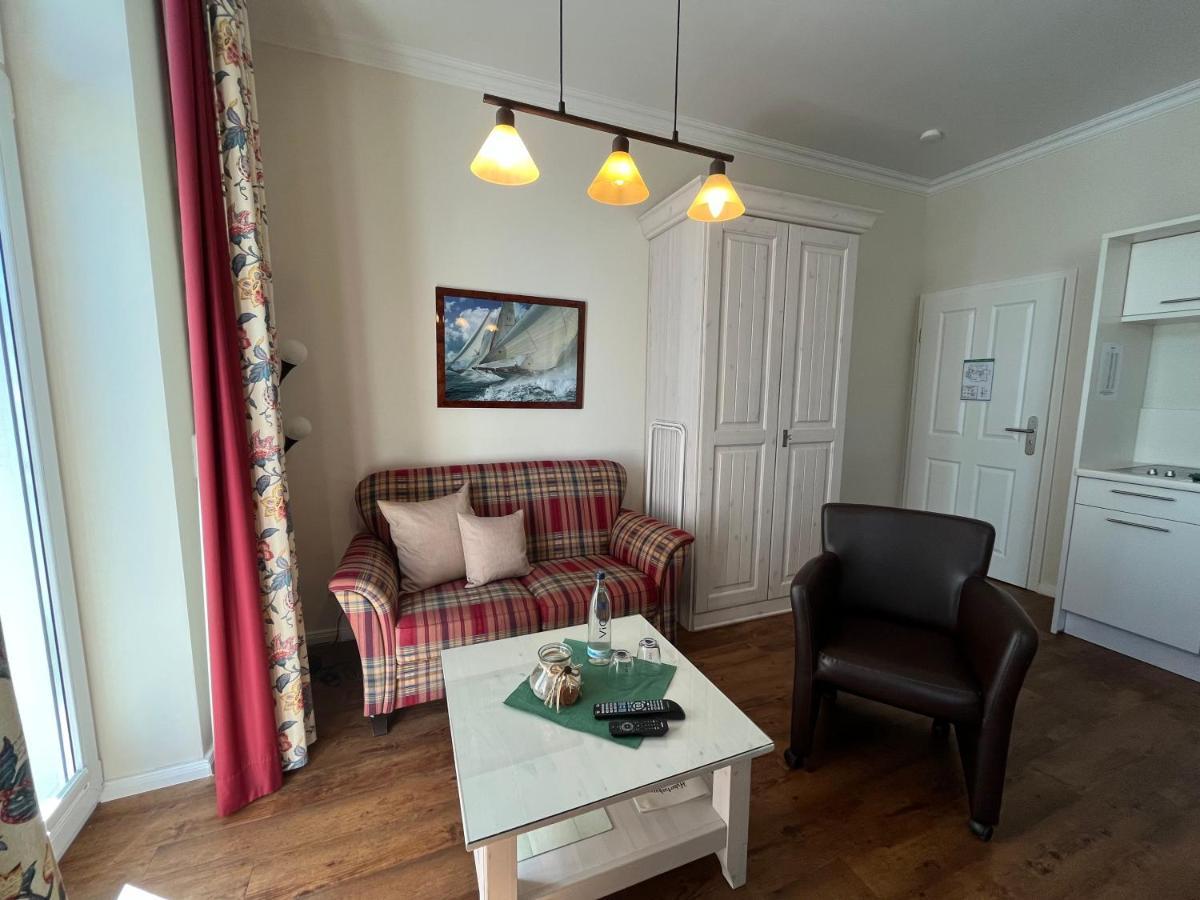 4 Sterne Hotel Hubertusburg Ostseebad Kühlungsborn 外观 照片