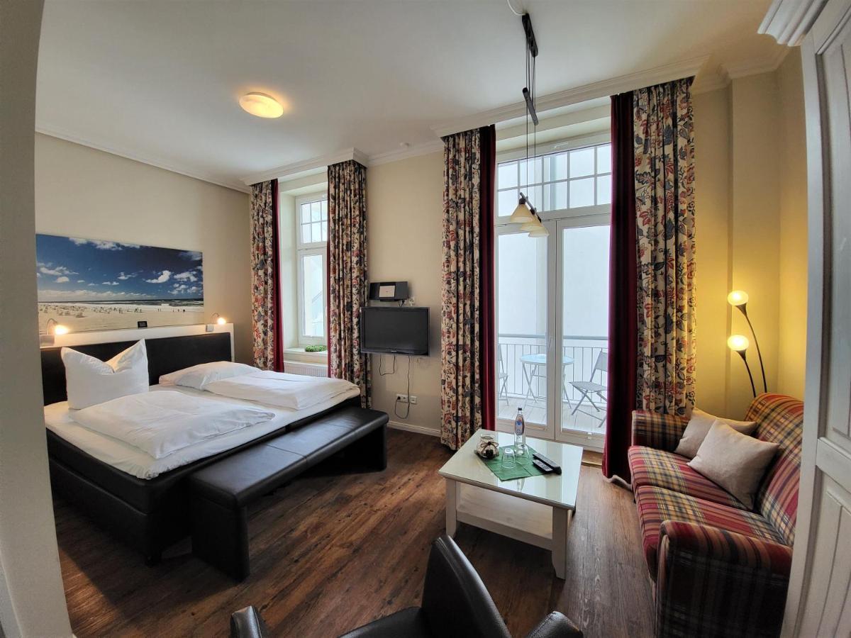 4 Sterne Hotel Hubertusburg Ostseebad Kühlungsborn 外观 照片