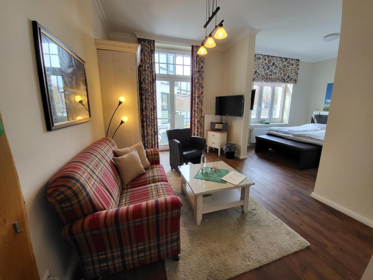 4 Sterne Hotel Hubertusburg Ostseebad Kühlungsborn 外观 照片
