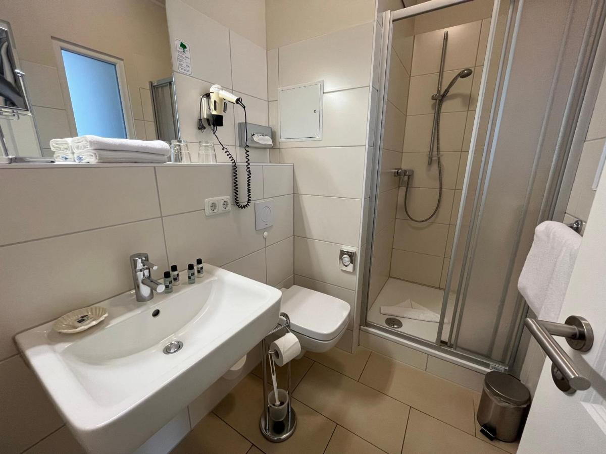4 Sterne Hotel Hubertusburg Ostseebad Kühlungsborn 外观 照片